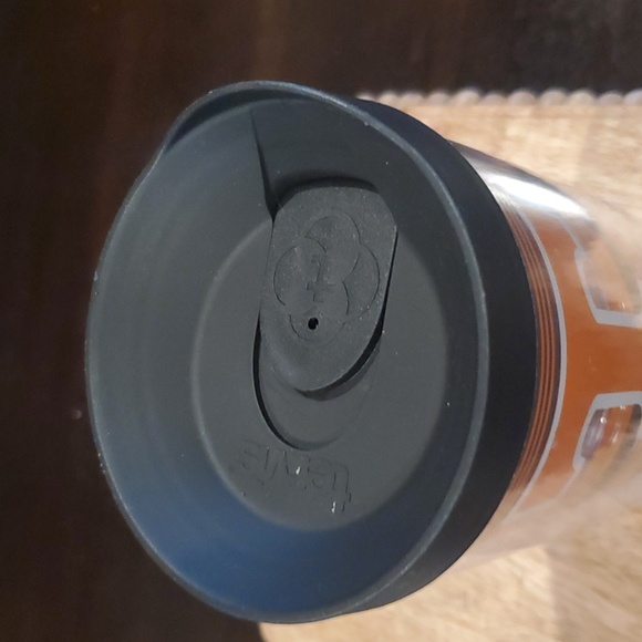 University of Tennessee Tervis Tumbler-NWT - Picture 2 of 4